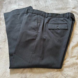 Kenneth Cole Grey with light pinstripe men's dress pants Size 40/32
